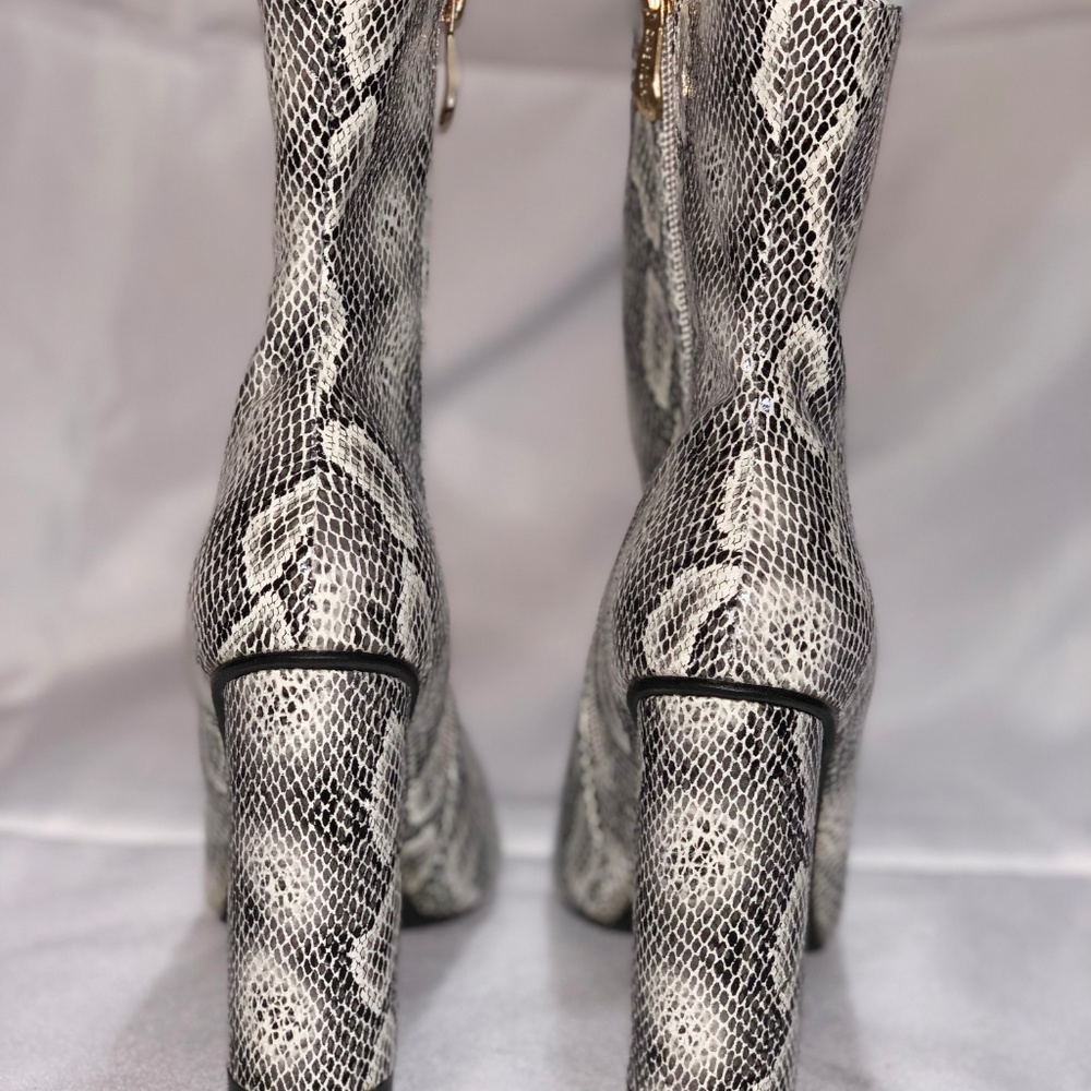 NOT FOR SALE SOLD ON ANOTHER LISTING - Picture 3 of 6